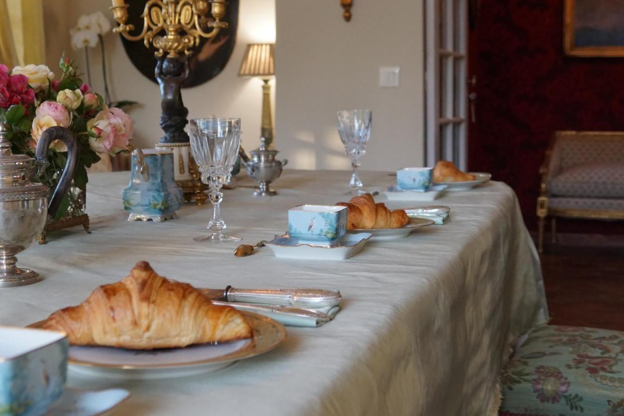 Appartement Manoir De La Comtesse à Chailly-en-Biere Extérieur photo